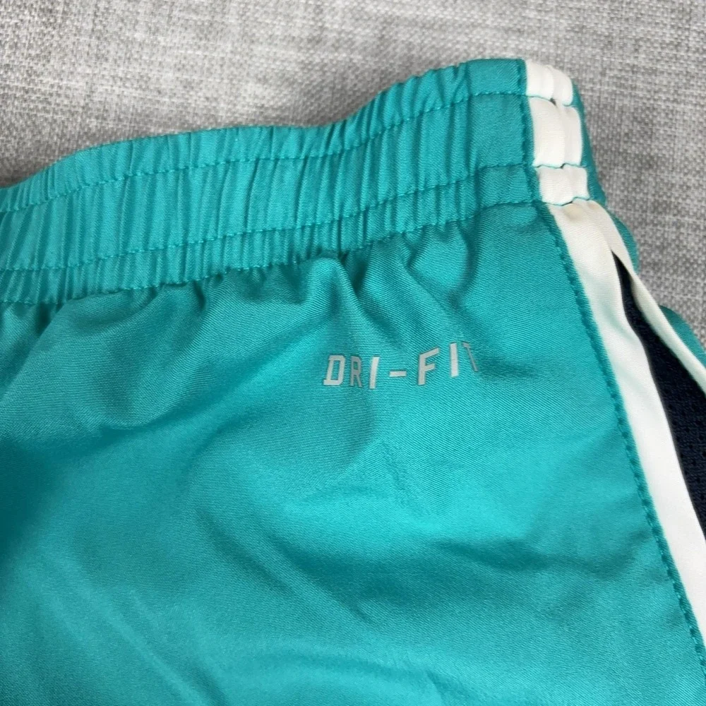 Nike Dri-Fit Running Shorts Mens Large Green Lined 4 Inseam Athletic 320839-384